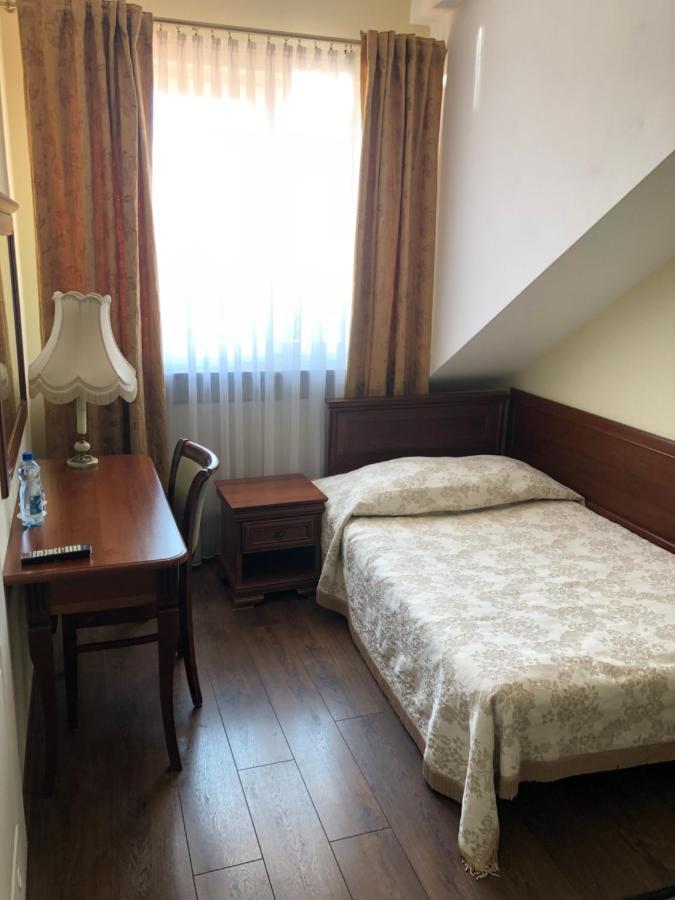 Hotel Mateo Stopnica Ngoại thất bức ảnh
